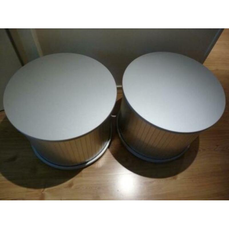 Set van 2 retro nachtkastjes, rond, aluminium look