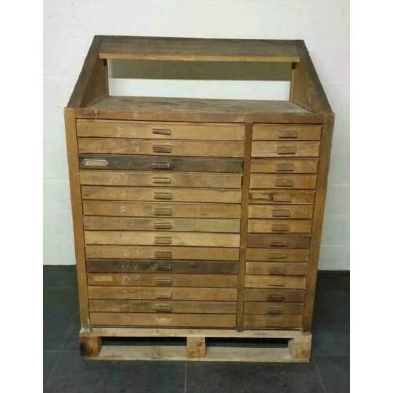 letterkast, kralenkast, drukkerskast, vintage, houten kast