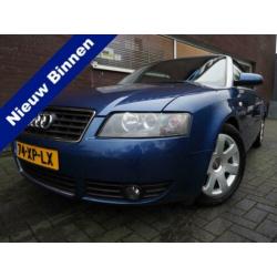 Audi A4 Cabriolet 2.4 V6 170PK Automaat Leder Clima Trekhaak