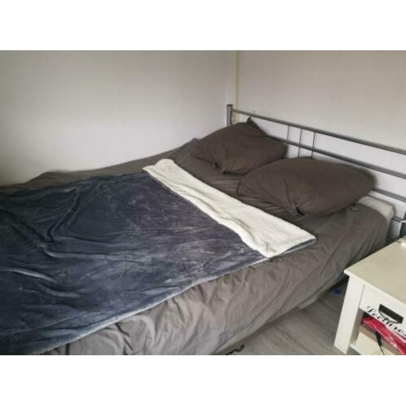 Bed 160 breed