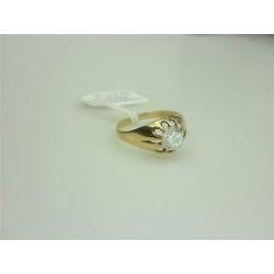 Ring goud met edelsteen / Z6186