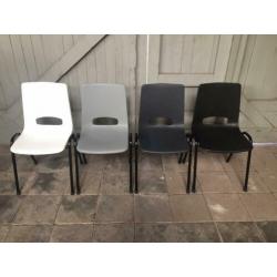 Nergens goedkoper: kuipstoelen stapelstoelen kantinestoelen