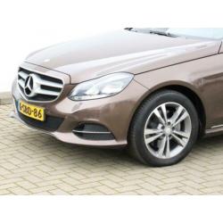 Mercedes-Benz E-Klasse 250 Avantgarde / NAVI / LEDER / PDC /