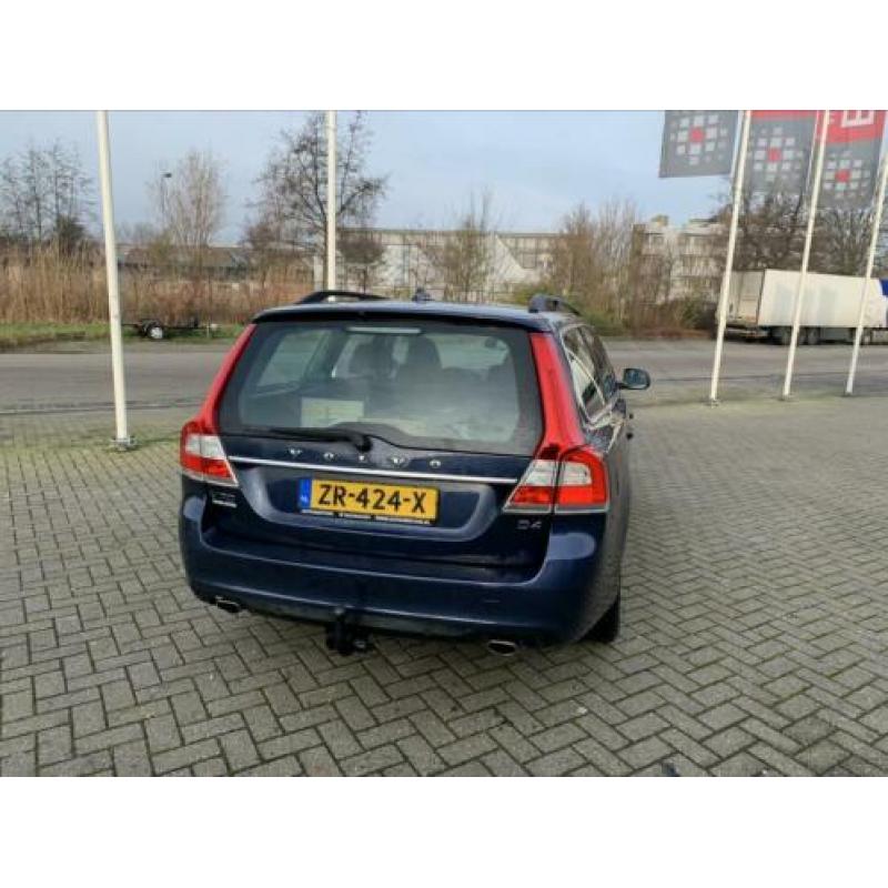 Volvo V70 2.0 D4 2015 Blauw