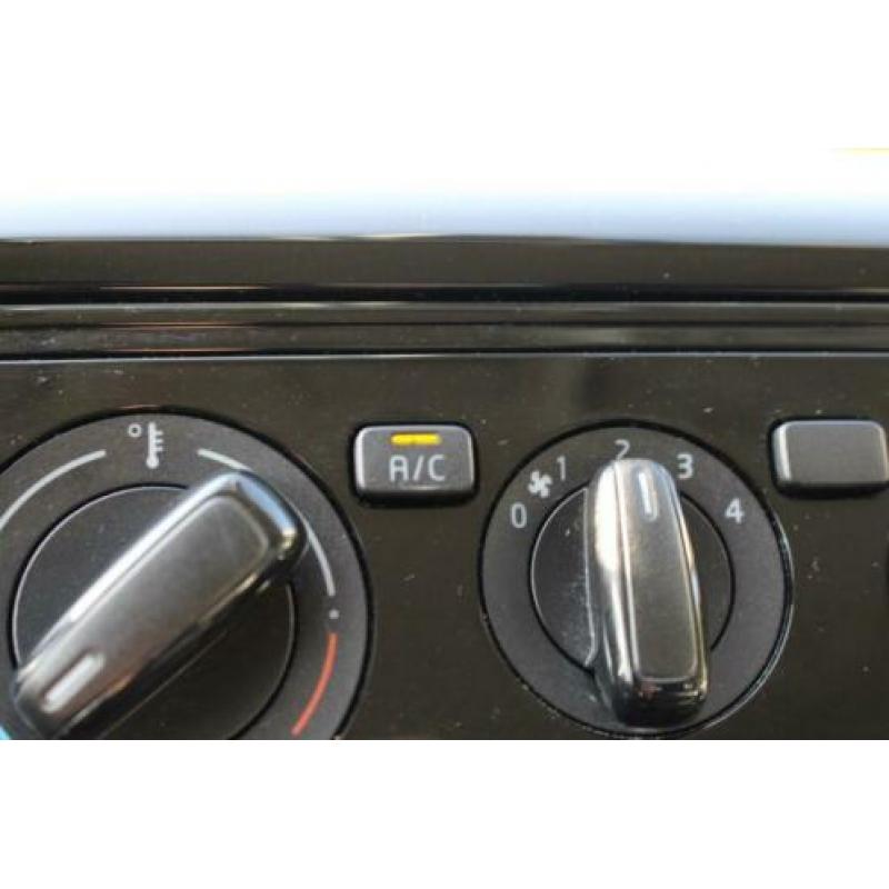 Volkswagen up! 1.0 MOVE UP! 5Drs Airco Elektr ramen