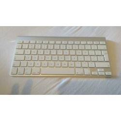 Origineel Apple wireless keyboard, verlichting zilver