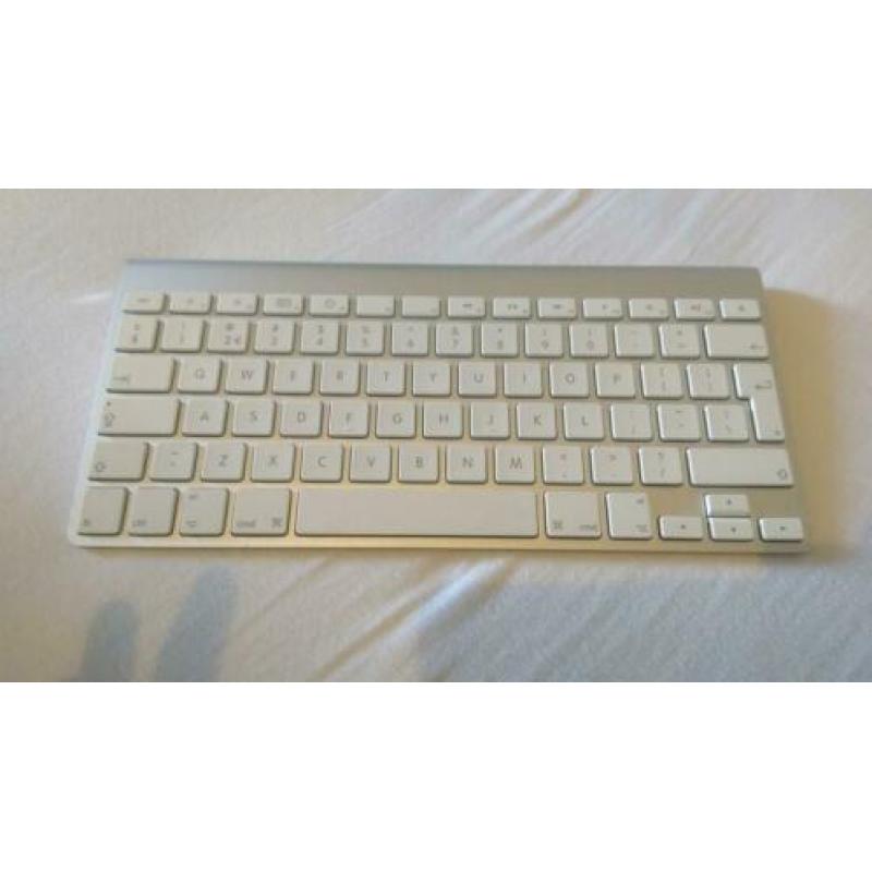 Origineel Apple wireless keyboard, verlichting zilver