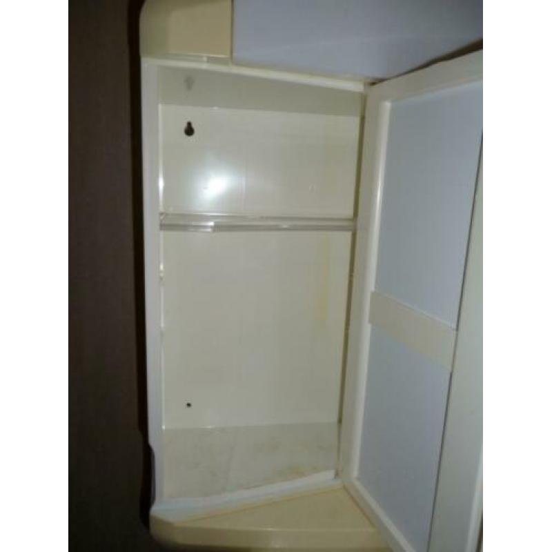 spiegelkast/ medicijnkast voor in douche