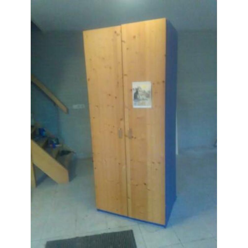 hang leg kast 200cm hoog 82 cm breed 62cm diep