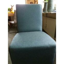 2 mooie eetkamer stoelen