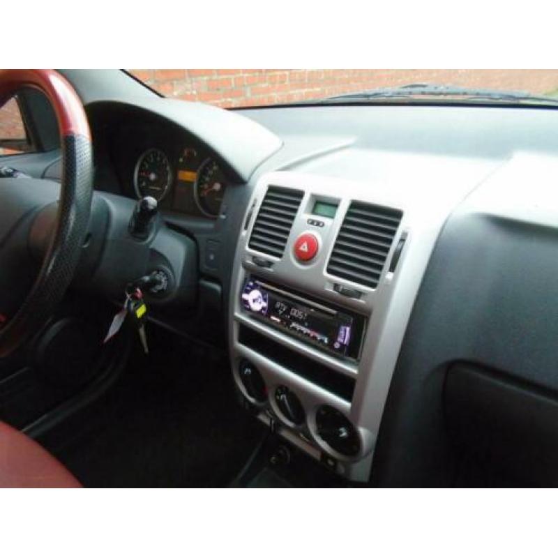 Hyundai GETZ 1.4I Active Airco El.ramen, CDV Nwe APK