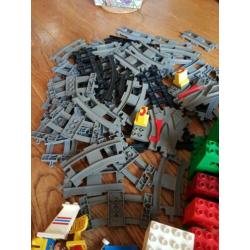 Duplo gewoon veel met treinbaan