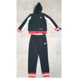 Nieuw origineel Nike Air trainingspak broek vest mat 116/122