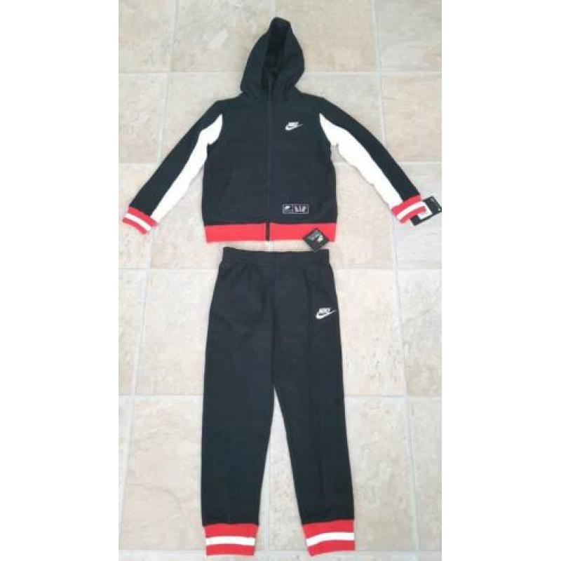 Nieuw origineel Nike Air trainingspak broek vest mat 116/122