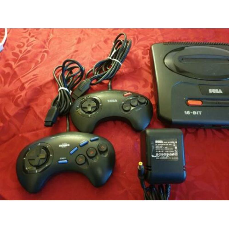 Sega megadrive 2 met 2 controllers