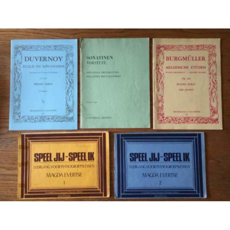 5 x muziekboek bladmuziek piano