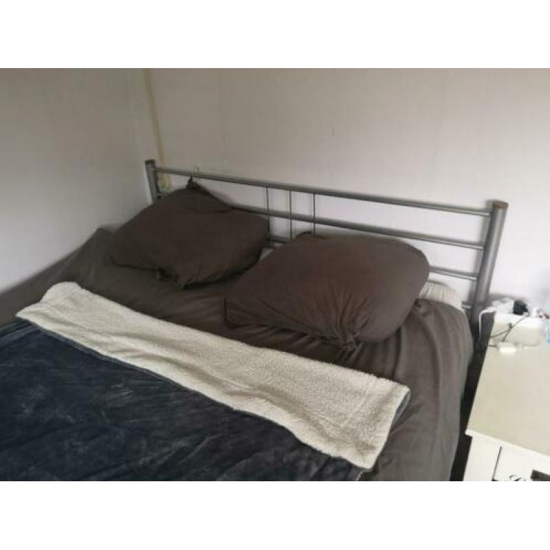 Bed 160 breed