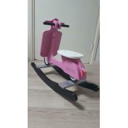 Hobbelscooter van het merk JIP.