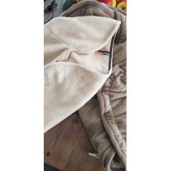 Buggy lodger met uitneembaar teddy voering