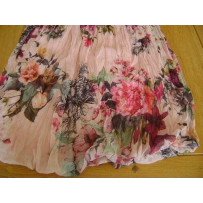 Z.g.a.n. roze gebloemd voile topje, maat M