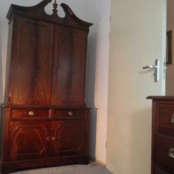 Gave Biedermeier Kuifkast ( Bloemmahonie)