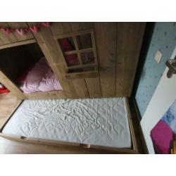 Vogelhuisbed (kinderbed) saartje prum