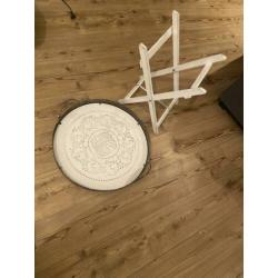 Arabische witte bijzet tafel