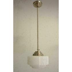 Art deco design verlichting hanglamp. Getrapte kap.