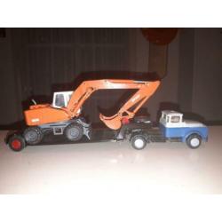 Nette oude daf torpedo met dieplader