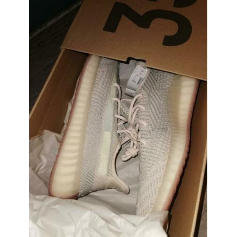 Yeezy Boost 350 V2 Citrin 46 / 11,5 US/ 11 UK NIUEW ONGEDRAG