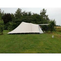 Te koop aangeboden 6 persoons de Wit stormtent