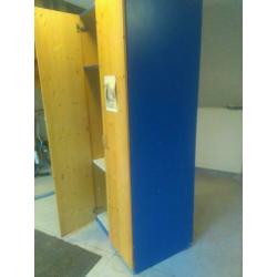 hang leg kast 200cm hoog 82 cm breed 62cm diep