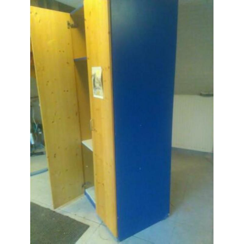 hang leg kast 200cm hoog 82 cm breed 62cm diep