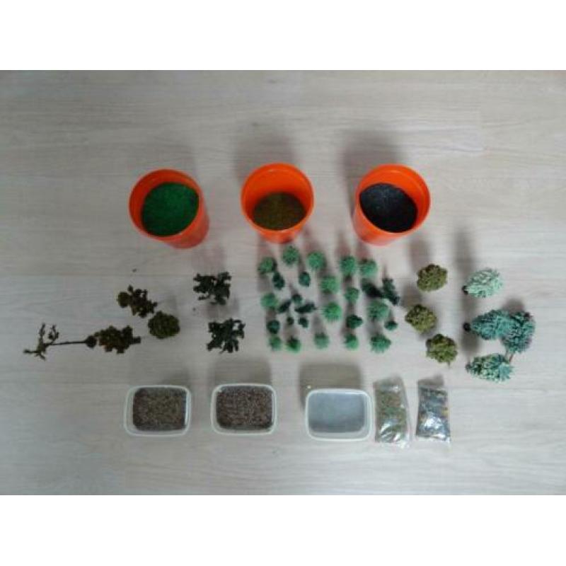 HO modelspoorbouw - bomen, grind, gras - schaal 1:87