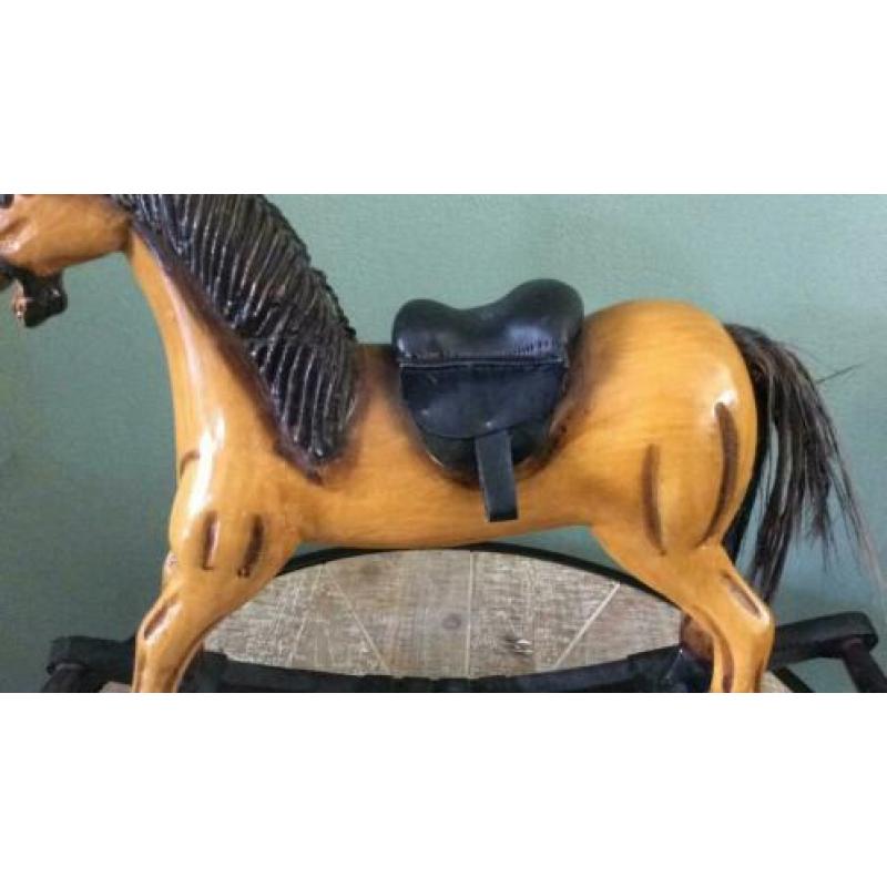 Mooi decoratief hobbelpaard