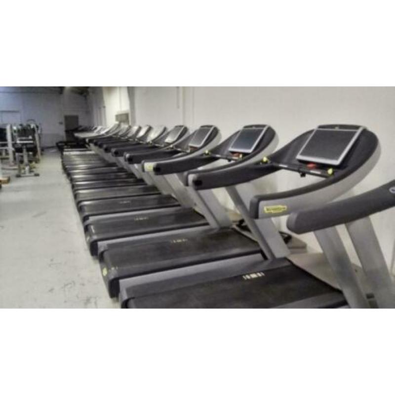 Technogym GROTE OPHEF crosstrainers loopbanden TECHNOGYM