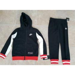 Nieuw origineel Nike Air trainingspak broek vest mat 116/122
