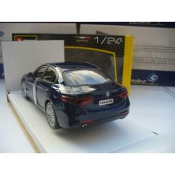 Bburago 1/24 Alfa Romeo Giulia Blauw