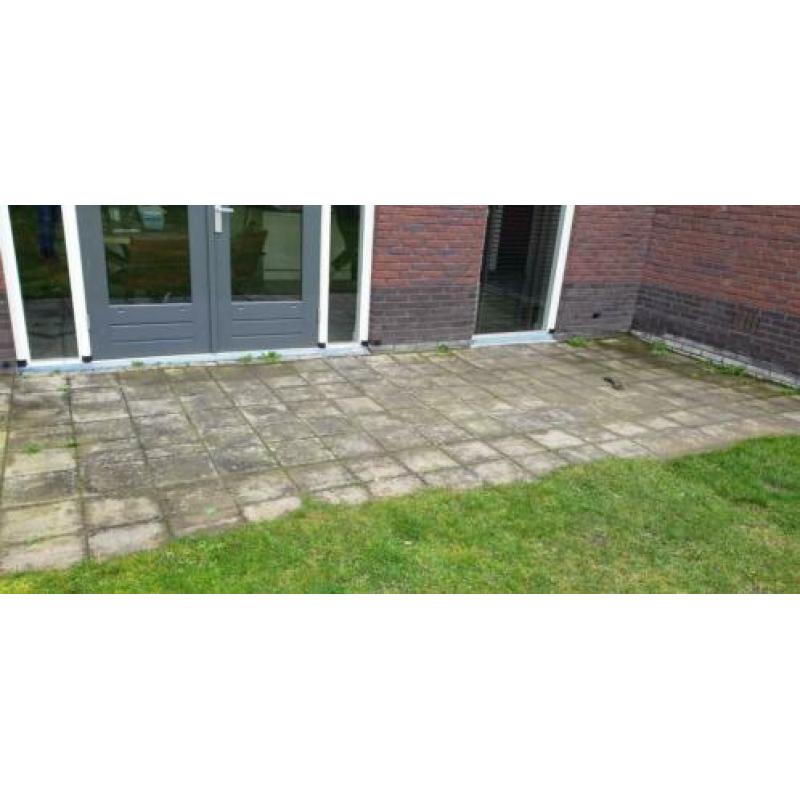 GRATIS AF TE HALEN 17m2 Terrastegels 30x30cm