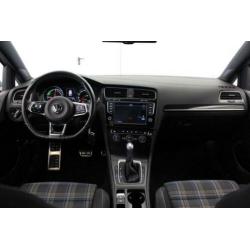 Volkswagen Golf 1.4 TSI GTE Navi Clima PDC Cruise (bj 2015)