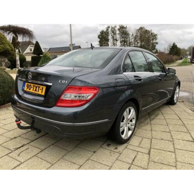 Mercedes-Benz C-Klasse 250 CDI BlueEFFICIENCY Avantgarde