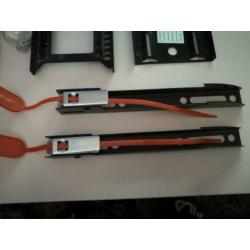 Vogel's Muurbeugelbevestiging + 2 SSD Brackets + HDMI Kabel