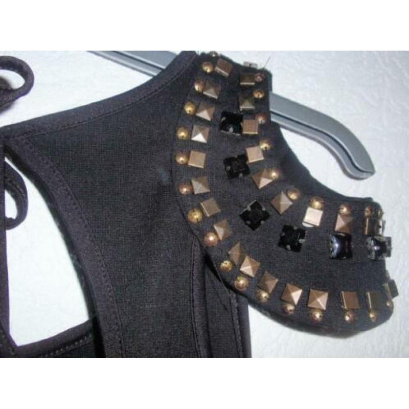 Maat s - reverse = zwart tuniek met versiering