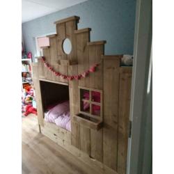 Vogelhuisbed (kinderbed) saartje prum