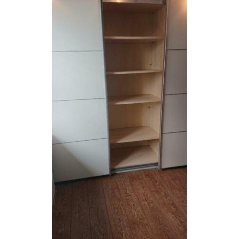 Ruime Witte Pax Kast