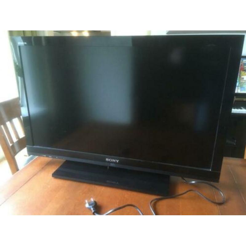 Sony HD TV Bravia KDL-32EX711 32”