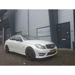 Belettering/Tinten/Blinderen/Carwrappen/Koplampfolie