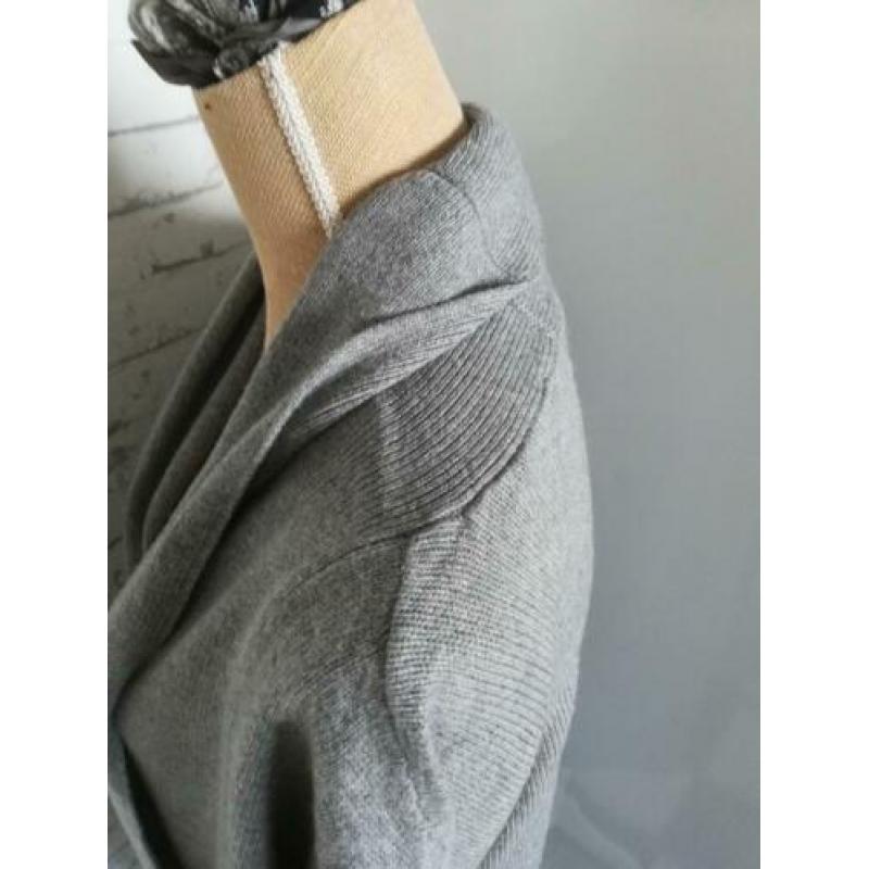Esprit lang grijs vest, nieuw. Maat M/38/40.