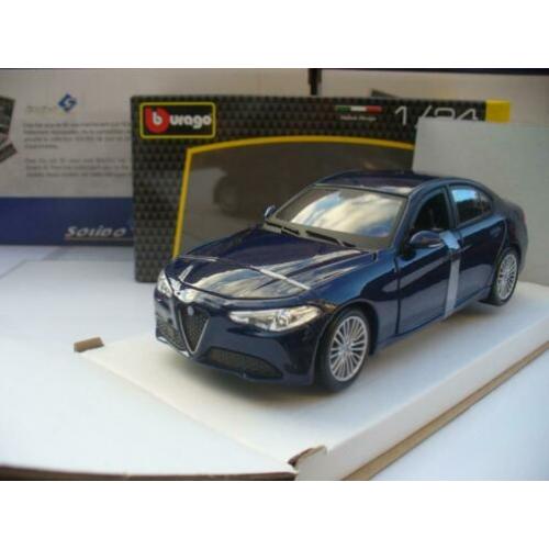 Bburago 1/24 Alfa Romeo Giulia Blauw