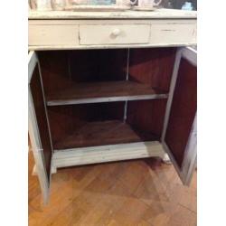 Antieke hoekkast, brocante hoek kastje, vintage kast VdlM